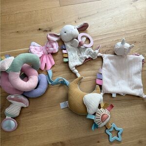 Itzy Ritzy baby items